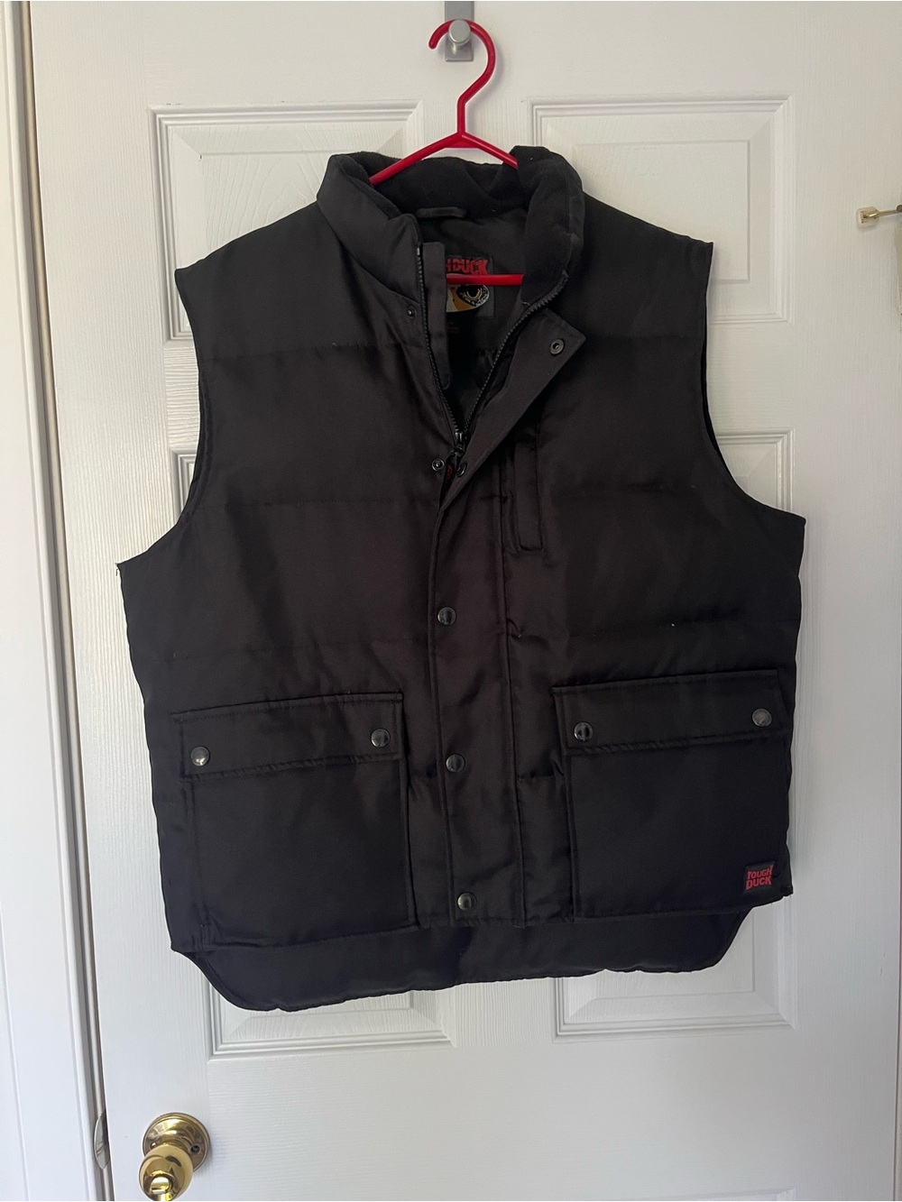 Tough Duck Black Quilted Men's Workwear Vest - Rugged Outdoor Layer